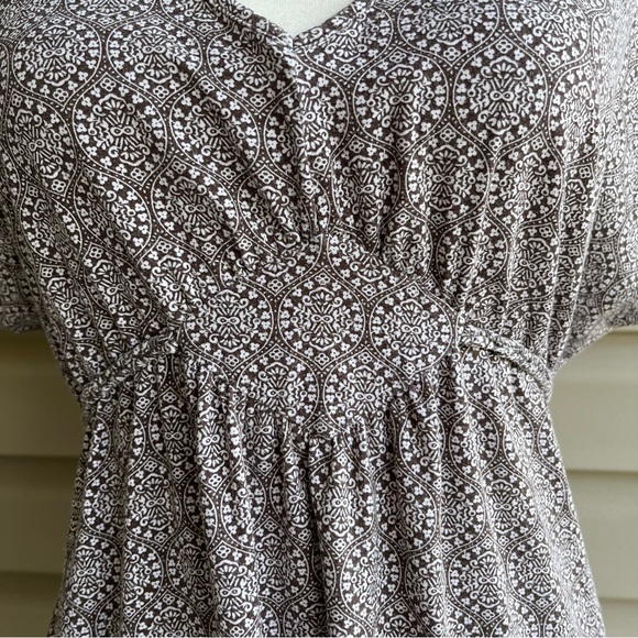 •LOFT• Medallion Print Babydoll Knit Top - Size Large - Picture 4 of 8